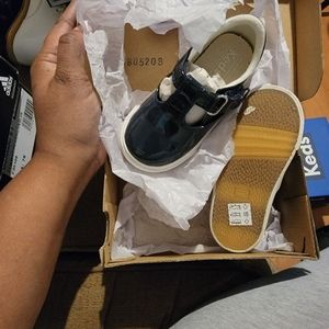 Keds Navy Leather Patent 61/2 W